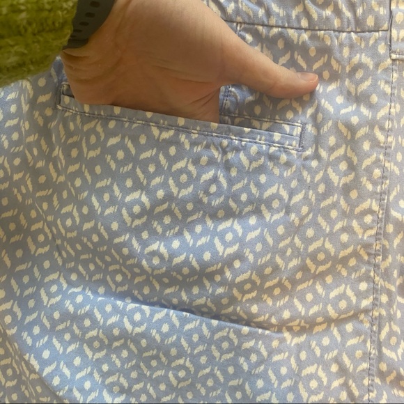 Old Navy Periwinkle with White Design Cloth Shorts - Picture 5 of 7